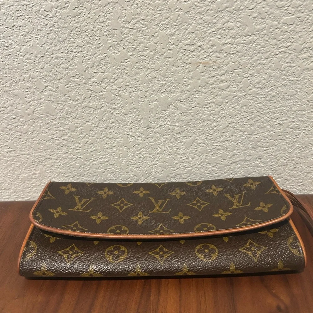 Louis Vuitton Monogram Twin Pochette GM Crossbody Convertible Bag - Brown/Tan